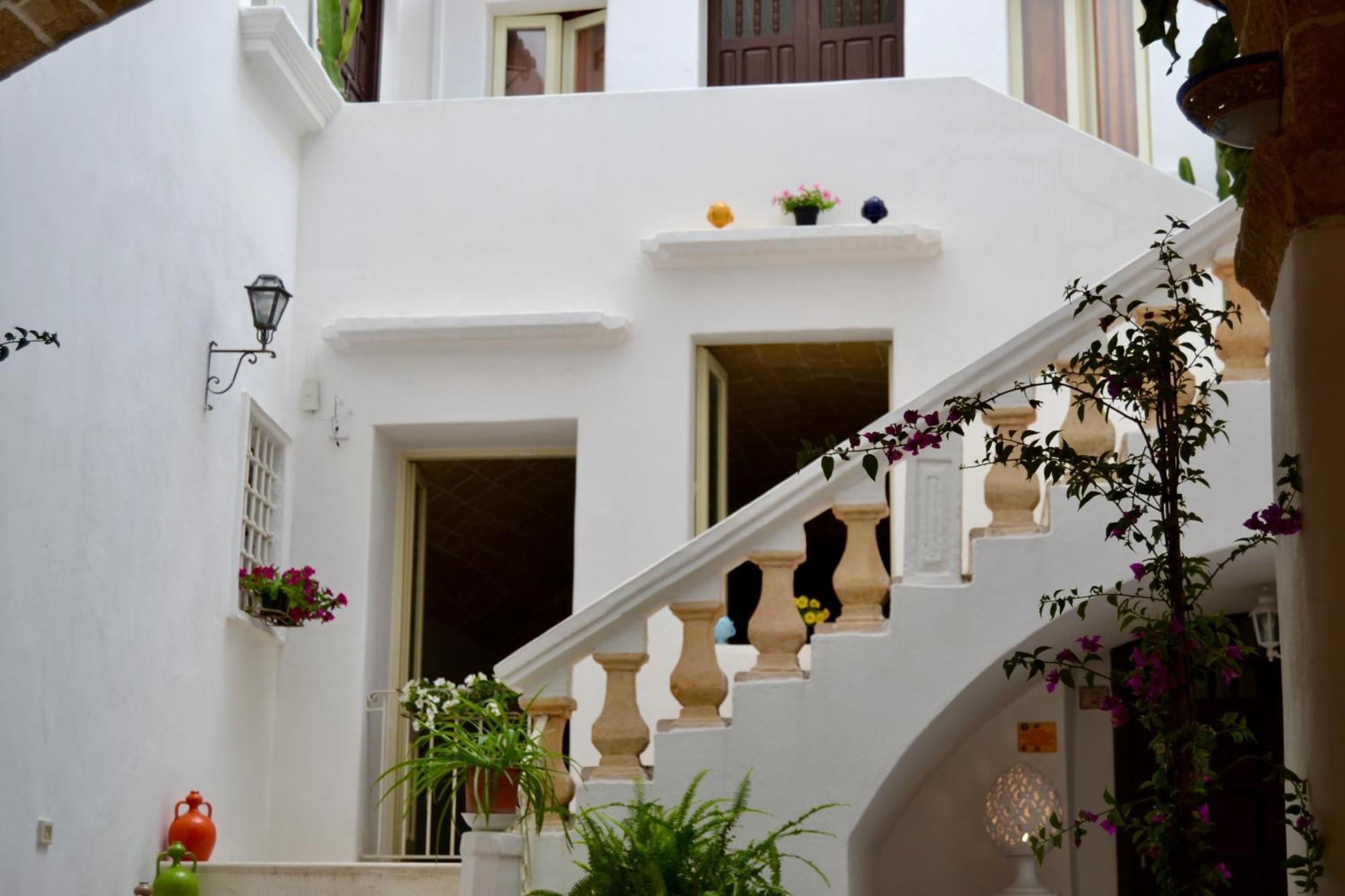 Kallistos Suites & Apartments Gallipoli Bagian luar foto