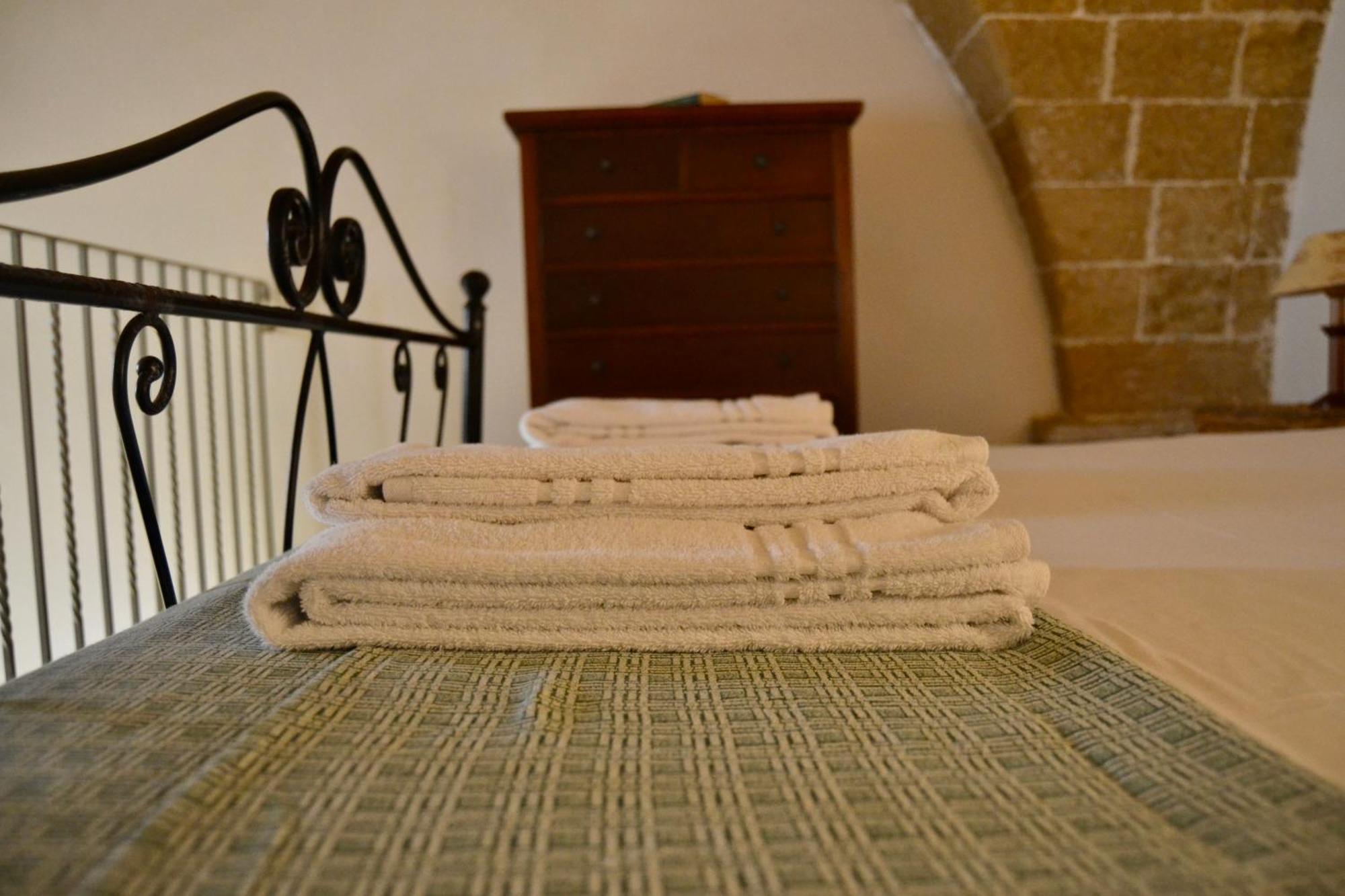 Kallistos Suites & Apartments Gallipoli Bagian luar foto