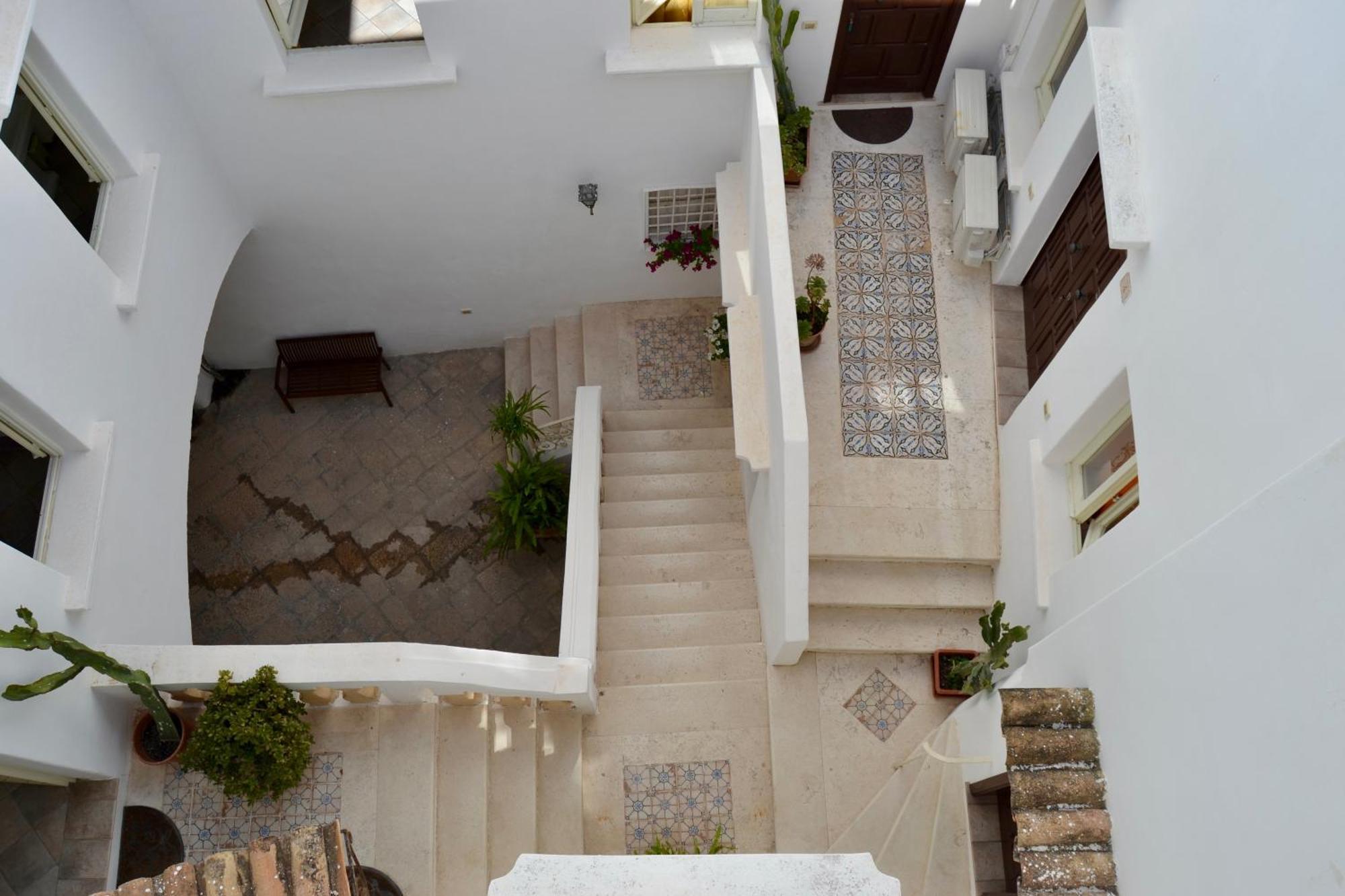 Kallistos Suites & Apartments Gallipoli Bagian luar foto