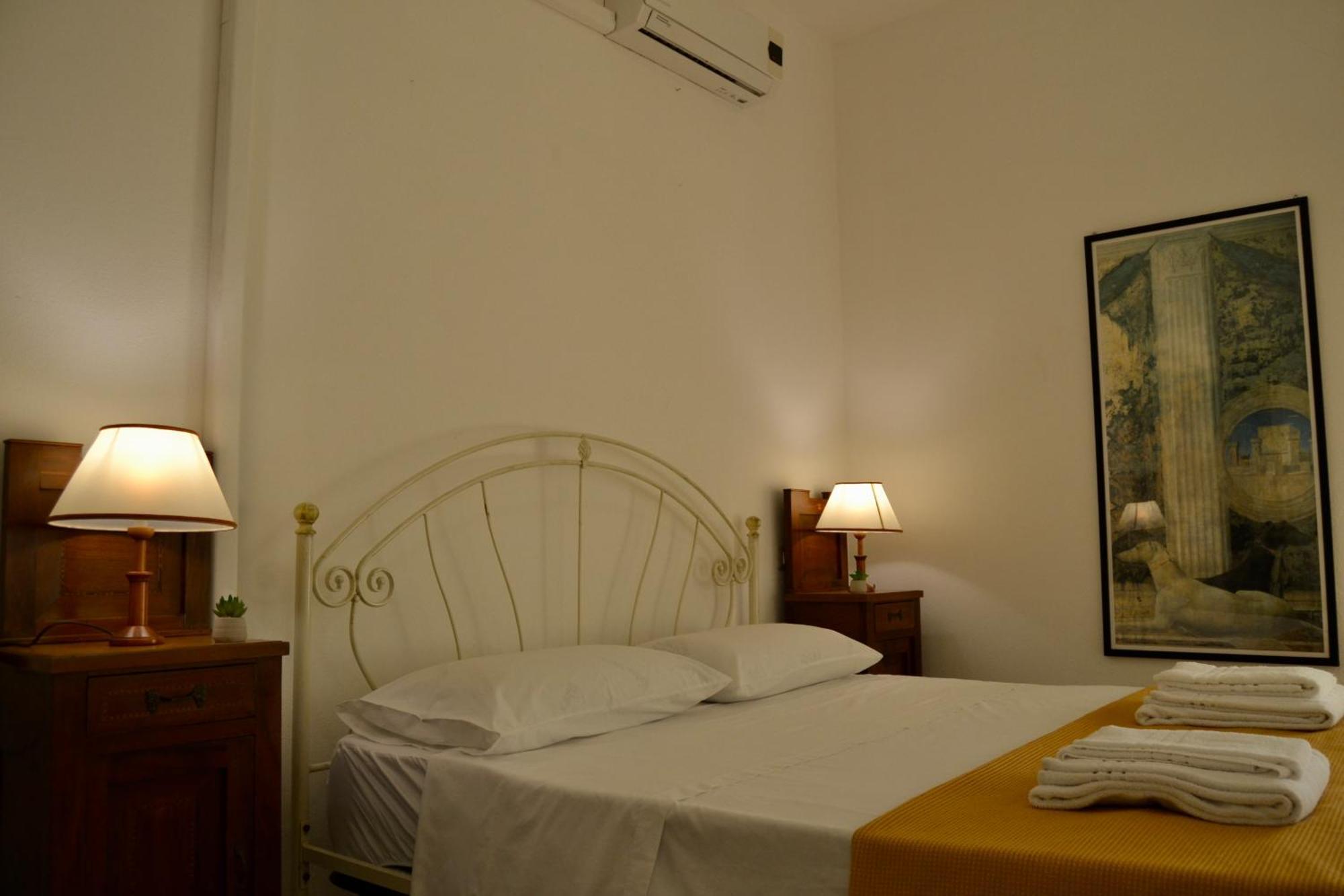 Kallistos Suites & Apartments Gallipoli Bagian luar foto