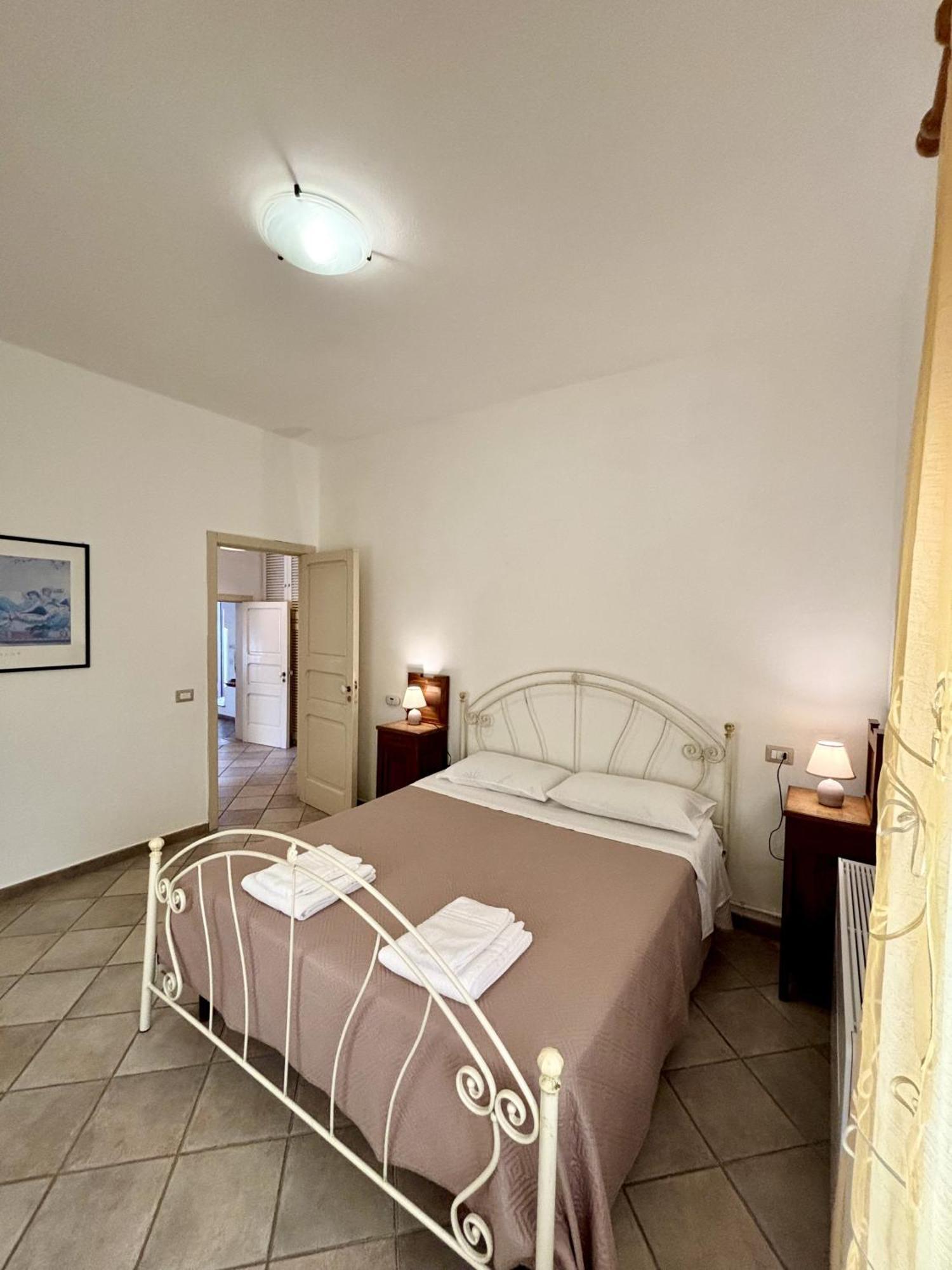 Kallistos Suites & Apartments Gallipoli Bagian luar foto