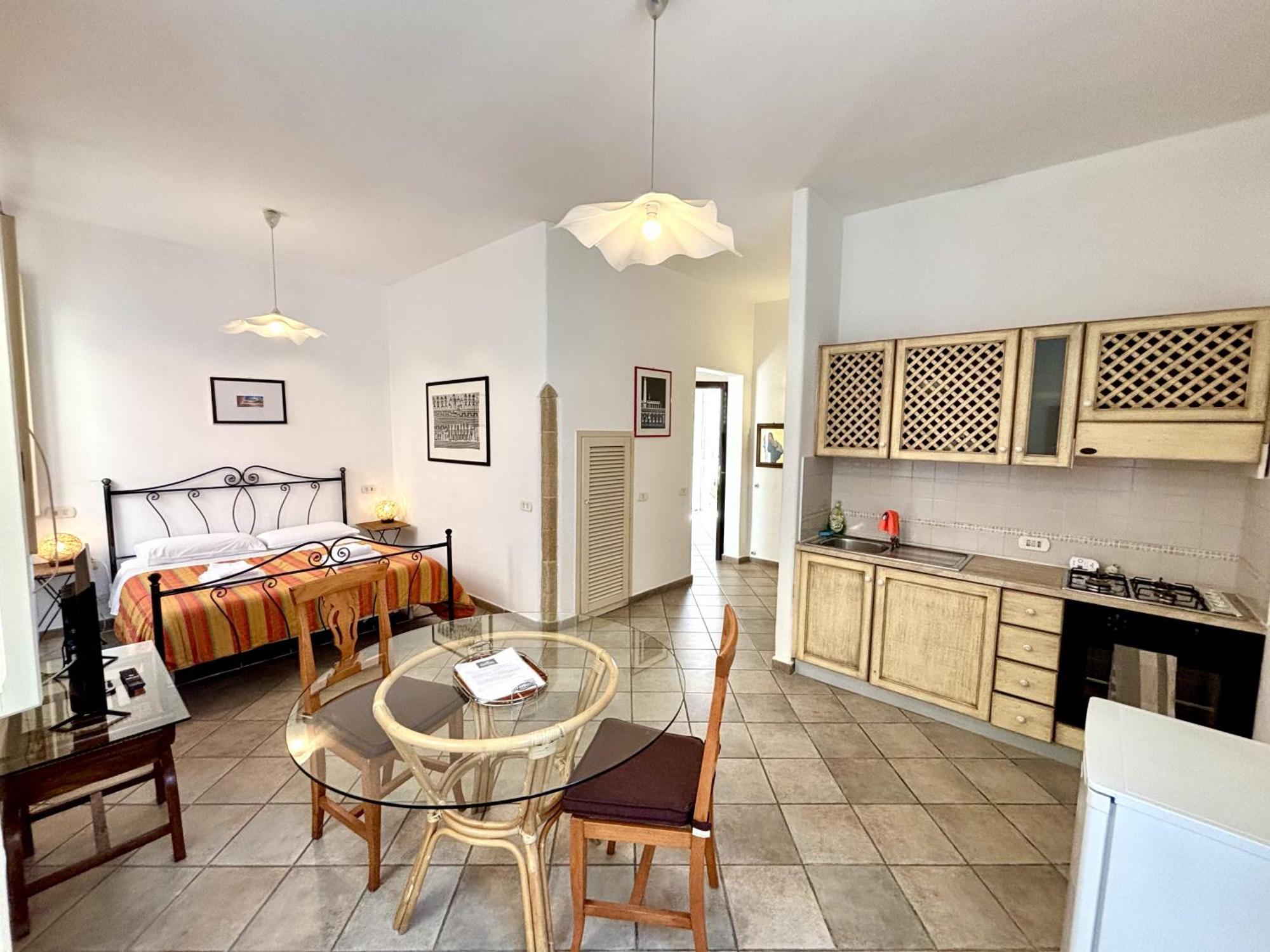 Kallistos Suites & Apartments Gallipoli Bagian luar foto