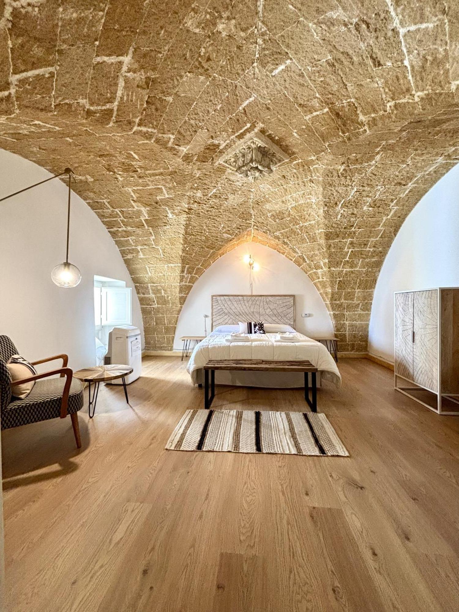 Kallistos Suites & Apartments Gallipoli Bagian luar foto