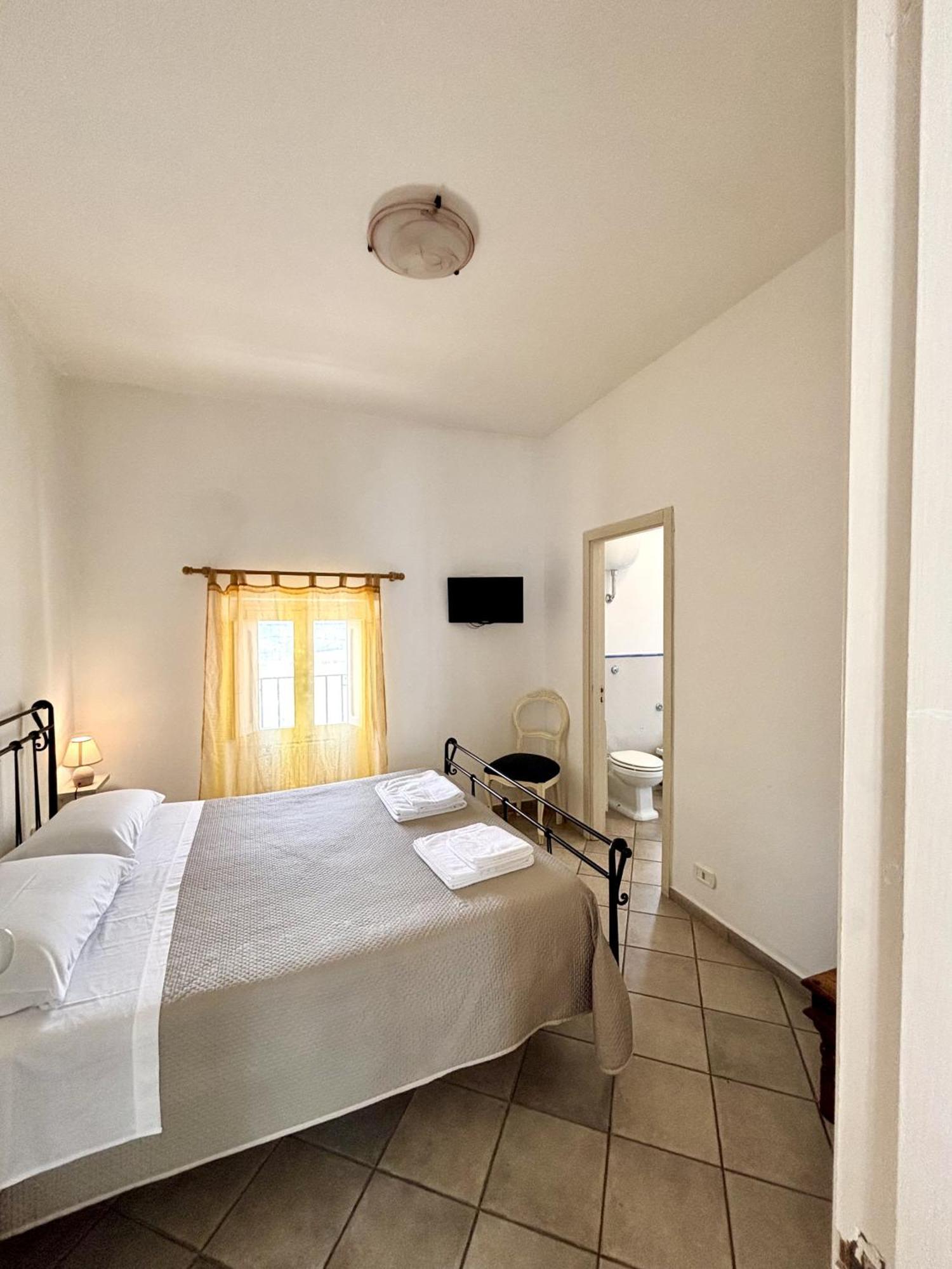 Kallistos Suites & Apartments Gallipoli Bagian luar foto