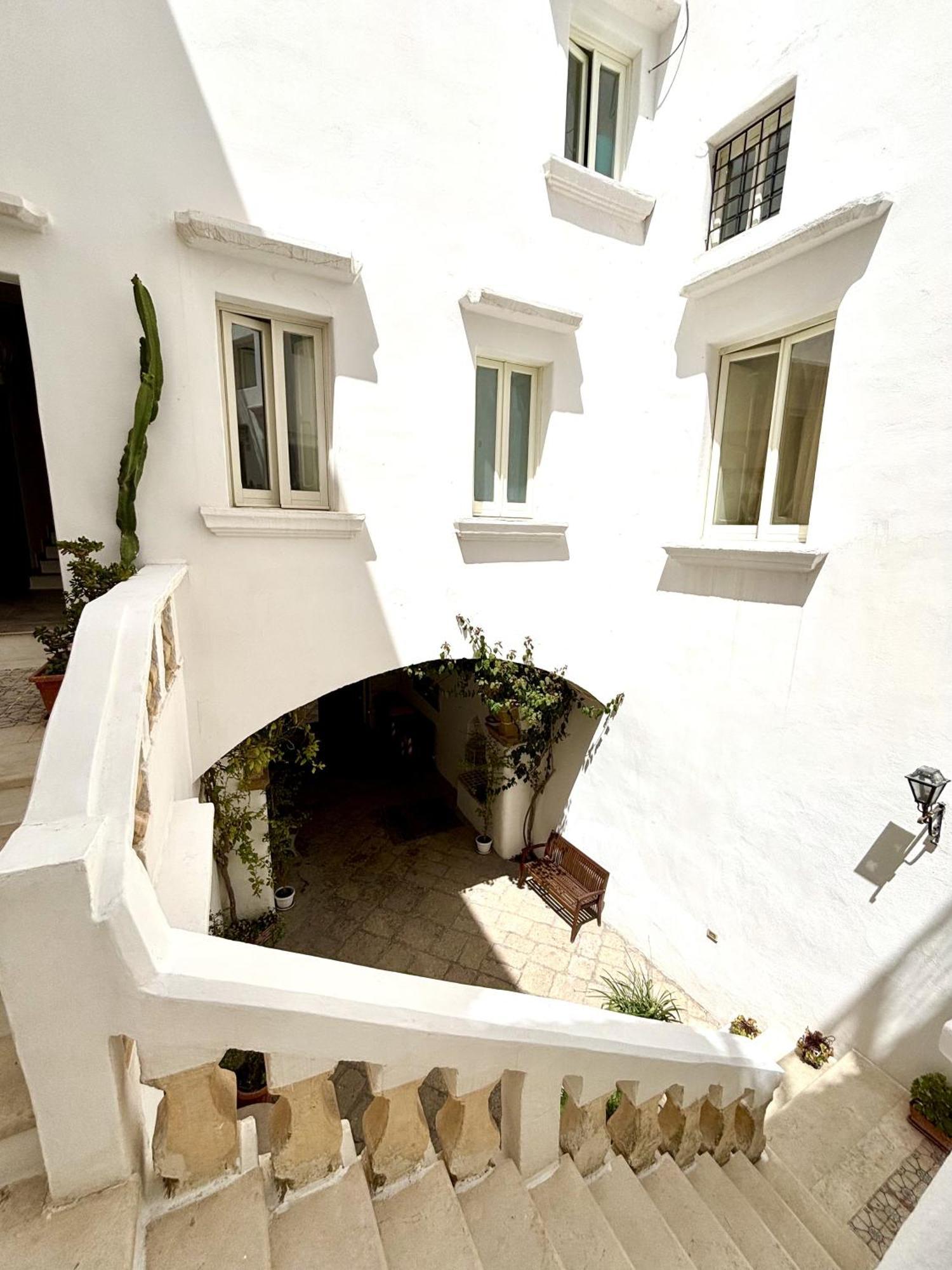 Kallistos Suites & Apartments Gallipoli Bagian luar foto