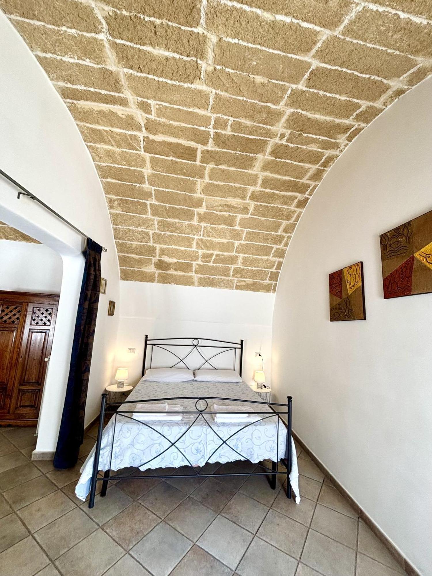 Kallistos Suites & Apartments Gallipoli Bagian luar foto