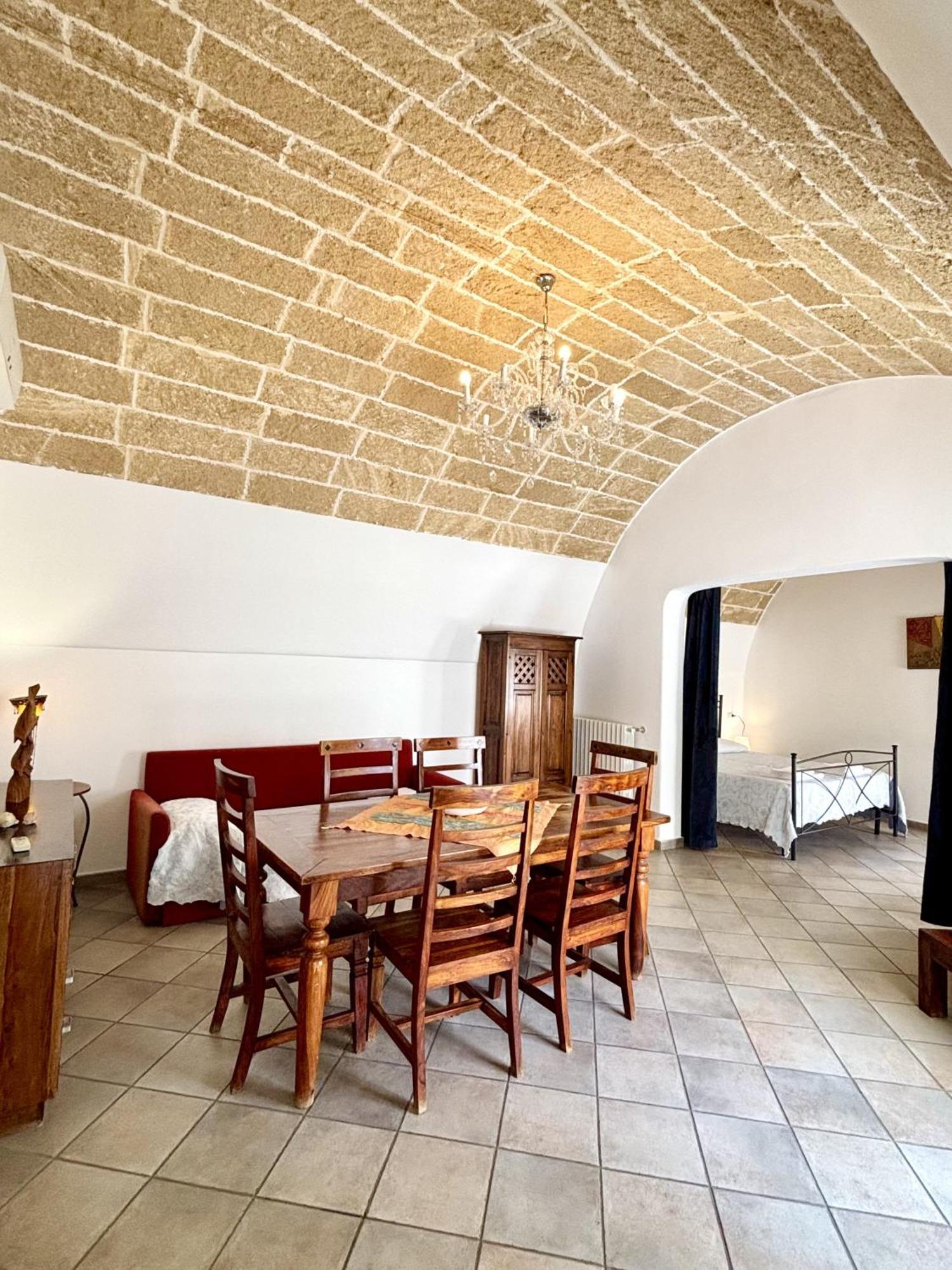 Kallistos Suites & Apartments Gallipoli Bagian luar foto