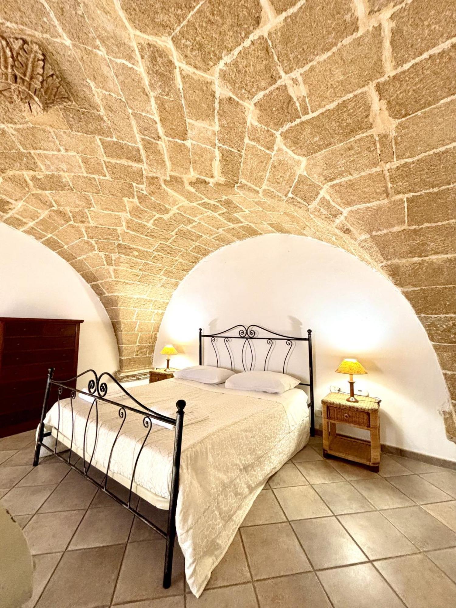 Kallistos Suites & Apartments Gallipoli Bagian luar foto