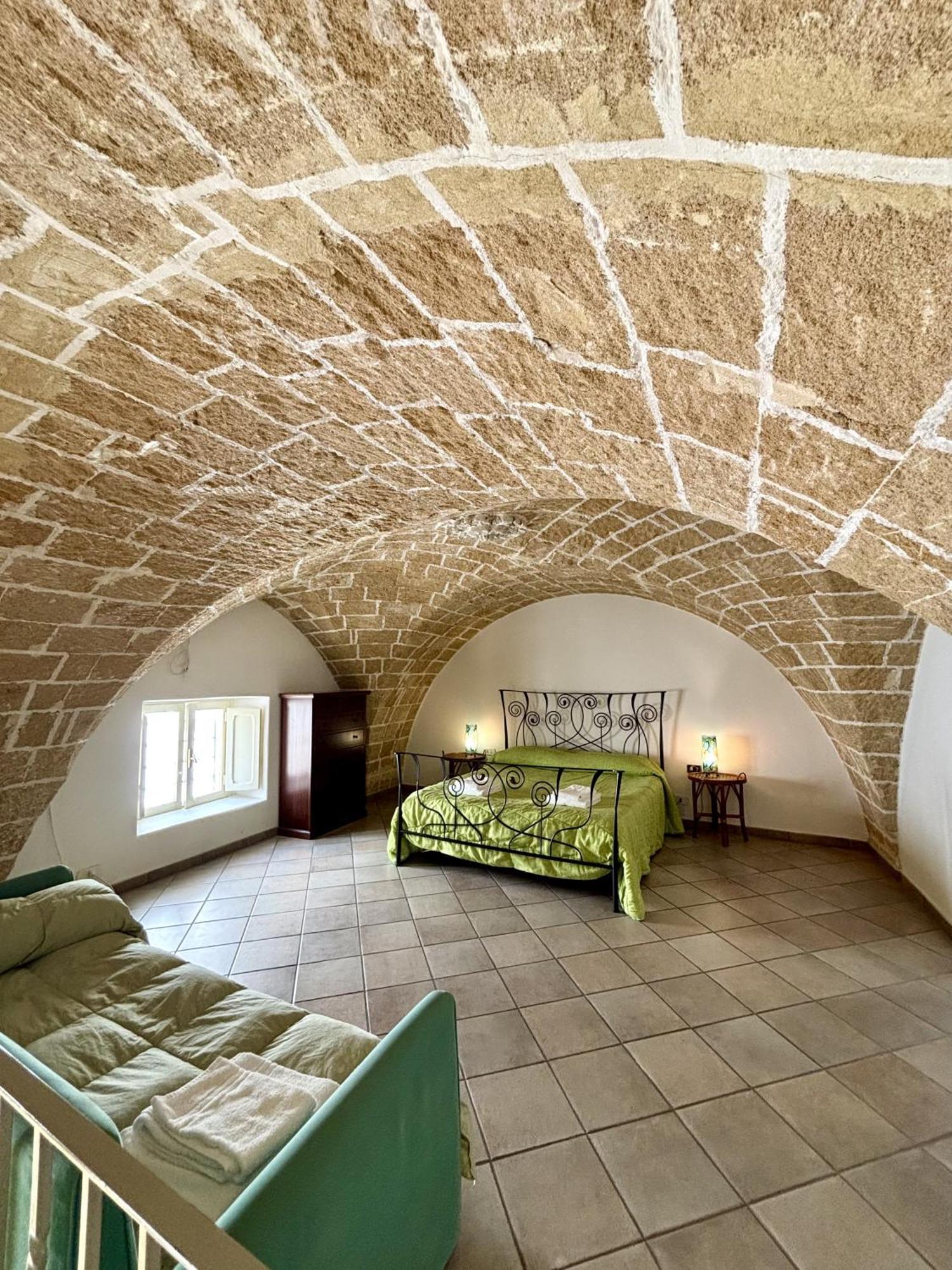 Kallistos Suites & Apartments Gallipoli Bagian luar foto